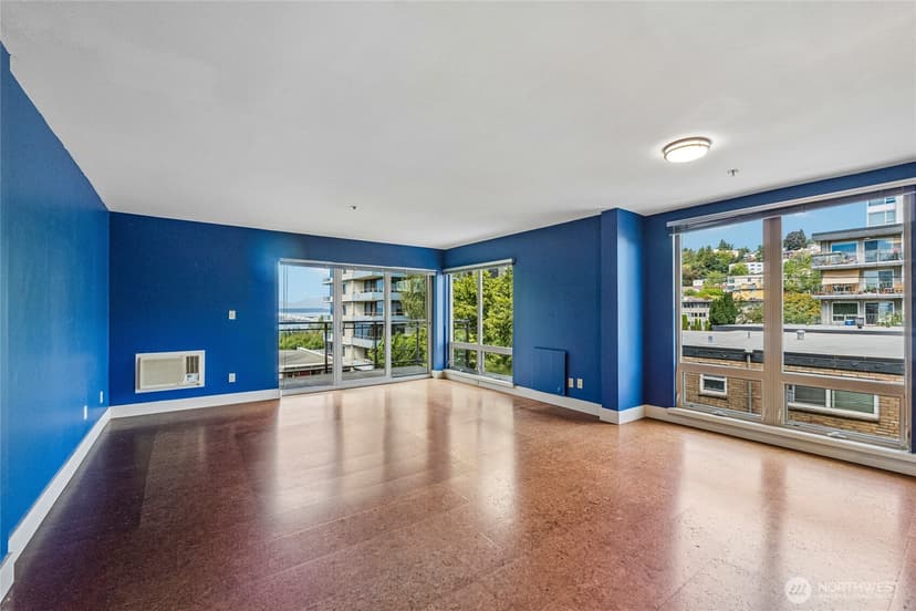 Property photo for 500 5th Avenue W #601, Seattle photo 6