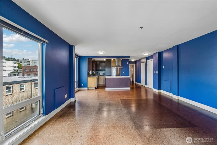 Property photo for 500 5th Avenue W #601, Seattle photo 8