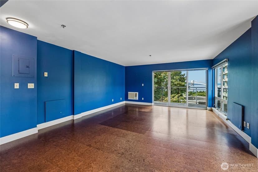 Property photo for 500 5th Avenue W #601, Seattle photo 7