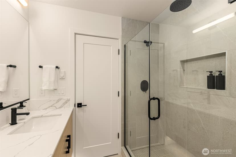 Property photo for 1914 C Ferry Avenue SW, Seattle photo 20