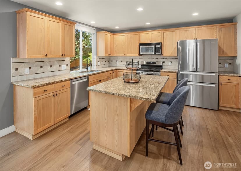 Property photo for 22418 SE 281st Street, Maple Valley photo 9