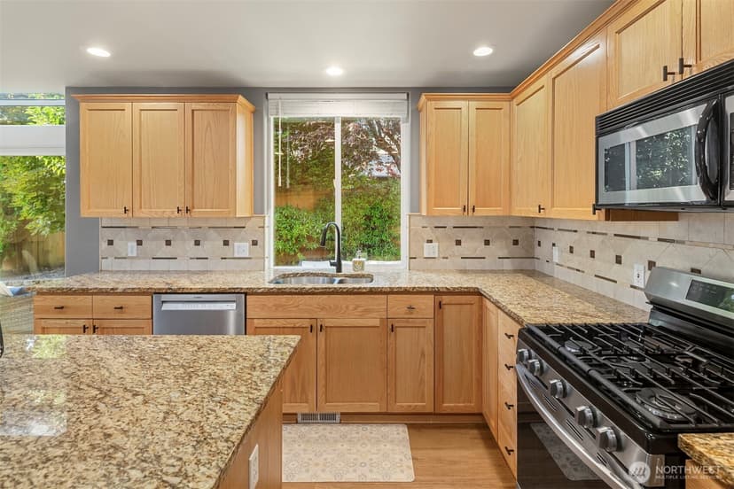 Property photo for 22418 SE 281st Street, Maple Valley photo 10