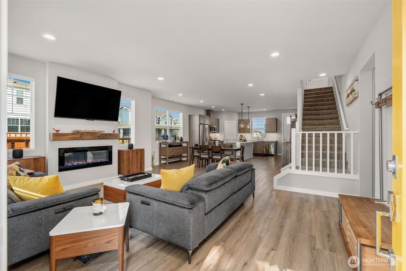 Property photo for 9812 6th Avenue SW, Seattle photo 5