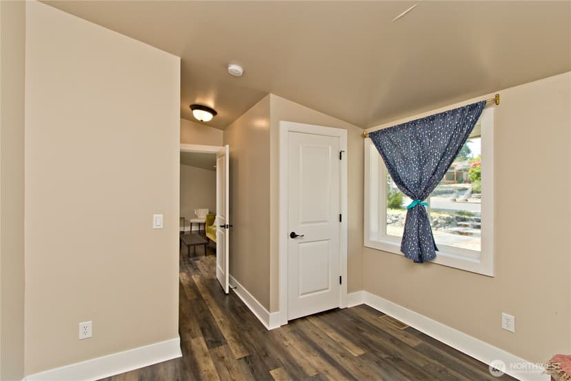 Property photo for 3121 N Bennett Street, Tacoma photo 12