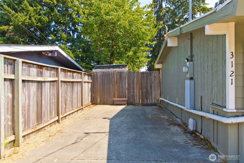 Property photo for 3121 N Bennett Street, Tacoma photo 16