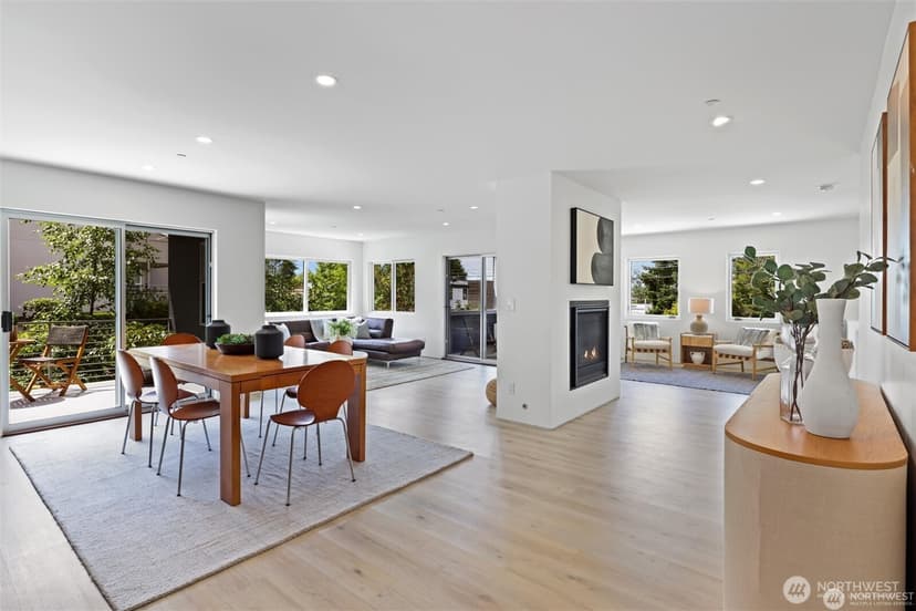 Property photo for 6304 Lakeview Drive, Kirkland photo 13