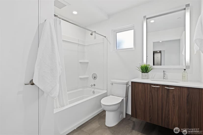 Property photo for 6304 Lakeview Drive, Kirkland photo 26