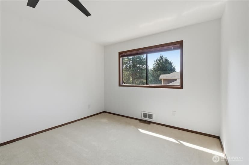 Property photo for 14037 205th Avenue NE, Woodinville photo 39