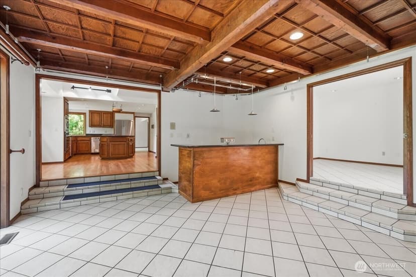 Property photo for 14037 205th Avenue NE, Woodinville photo 19