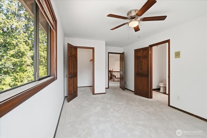 Property photo for 14037 205th Avenue NE, Woodinville photo 34