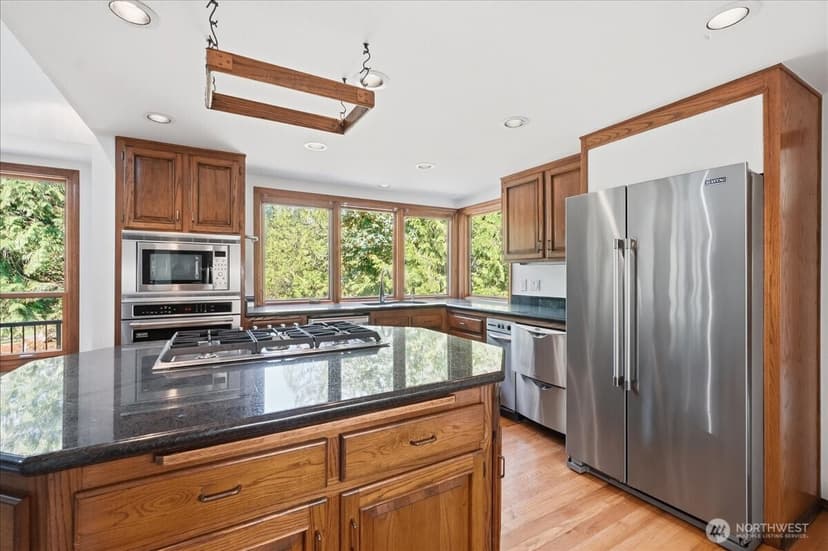 Property photo for 14037 205th Avenue NE, Woodinville photo 13