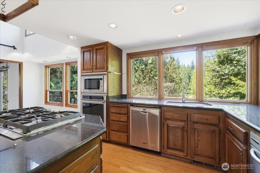 Property photo for 14037 205th Avenue NE, Woodinville photo 14