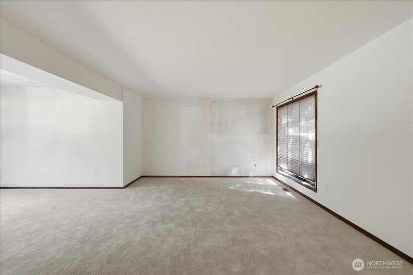 Property photo for 14037 205th Avenue NE, Woodinville photo 6