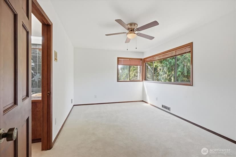 Property photo for 14037 205th Avenue NE, Woodinville photo 35