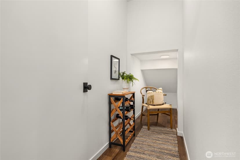 Property photo for 10399 NE Pine Way, Bainbridge Island photo 32