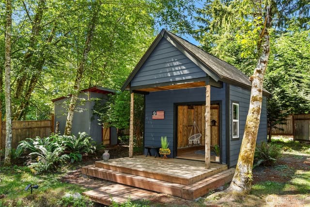 Property photo for 10399 NE Pine Way, Bainbridge Island photo 2