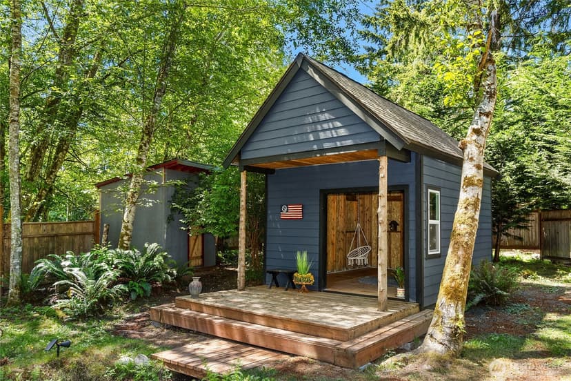 Property photo for 10399 NE Pine Way, Bainbridge Island photo 2