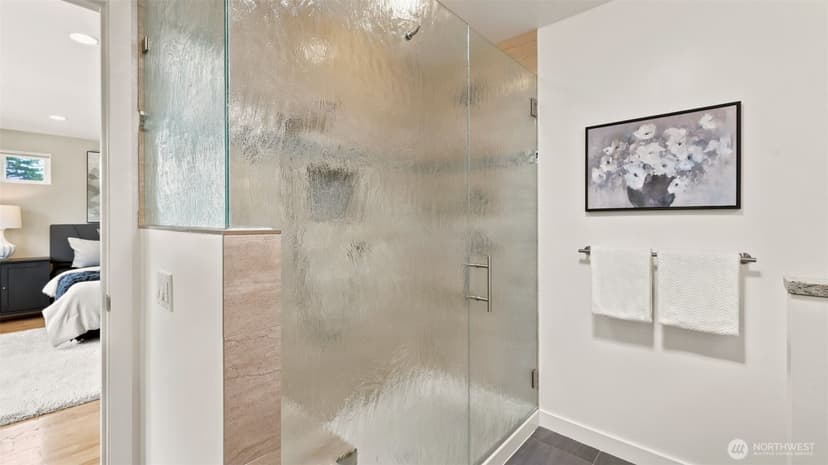 Property photo for 1703 128th Avenue SE, Bellevue photo 21