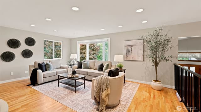 Property photo for 1703 128th Avenue SE, Bellevue photo 5