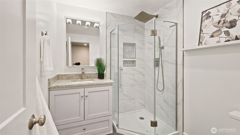 Property photo for 1703 128th Avenue SE, Bellevue photo 25