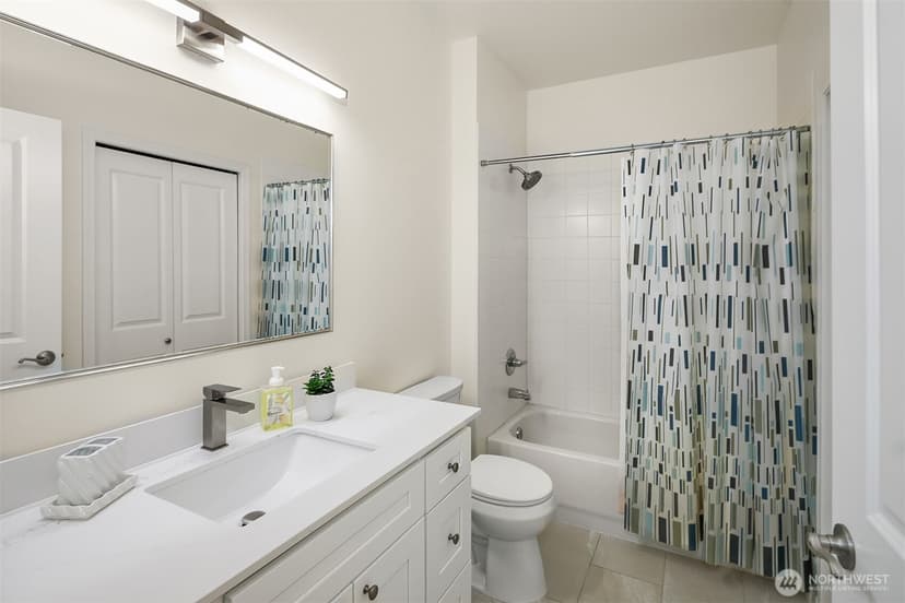 Property photo for 1731 10th Avenue NE #B115, Issaquah photo 7