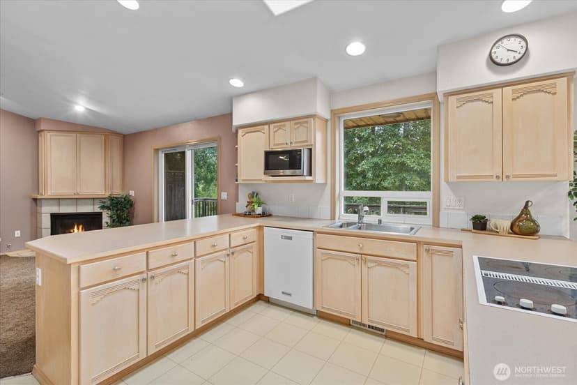 Property photo for 2505 Lake Drive, Lake Stevens photo 18