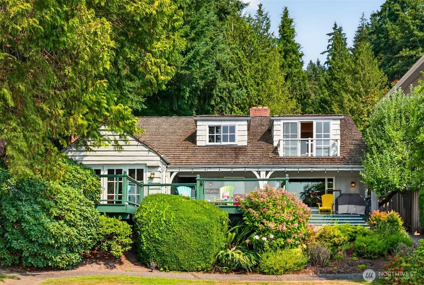 Property photo for 13823 62nd Avenue NE, Kirkland photo 2