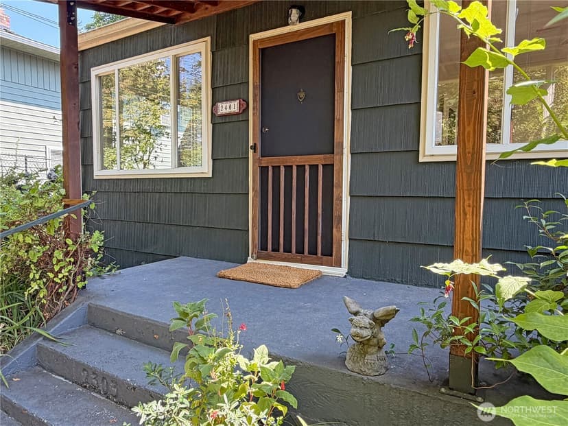 Property photo for 2401 SW 112th Street, Burien photo 2
