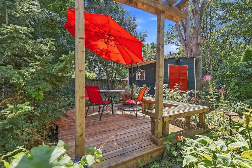 Property photo for 2401 SW 112th Street, Burien photo 20