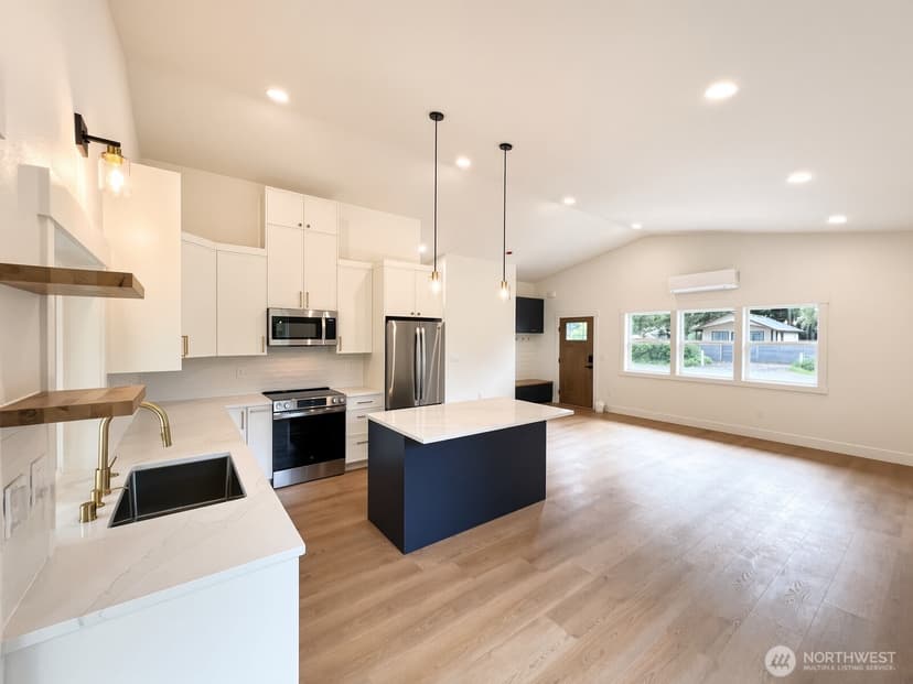 Property photo for 148 NW Narwhal Loop N, Ocean Shores photo 8