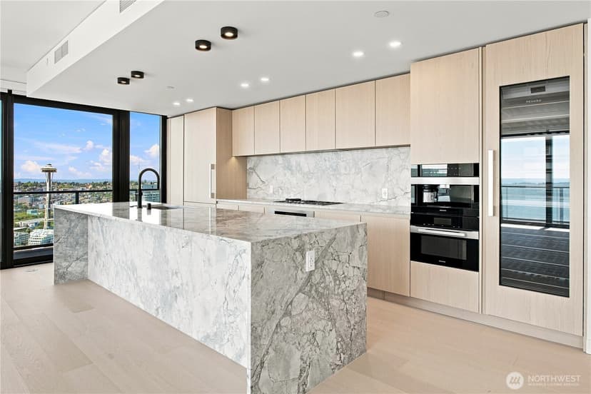Property photo for 300 Virginia Street #4504, Seattle photo 4