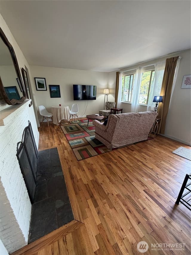 Property photo for 9626 Renton Avenue S #B, Seattle photo 5
