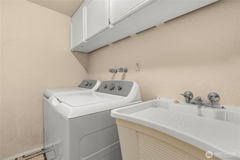 Property photo for 1123 E Hemlock Street, Kent photo 31