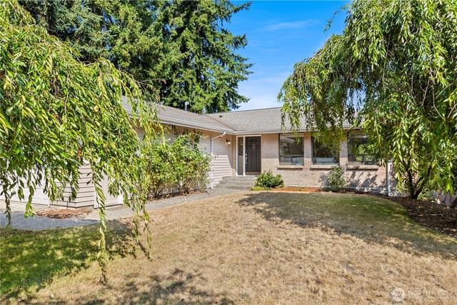 Property photo for 1123 E Hemlock Street, Kent