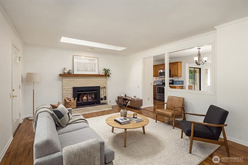 Property photo for 20820 Hillcrest Place, Edmonds photo 7