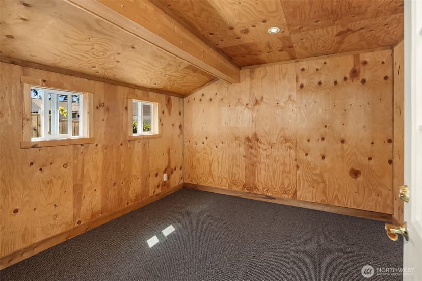 Property photo for 20820 Hillcrest Place, Edmonds photo 25