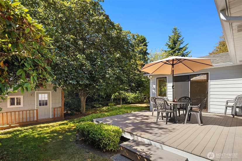 Property photo for 20820 Hillcrest Place, Edmonds photo 30