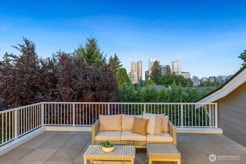 Property photo for 532 96th Avenue NE, Bellevue photo 32
