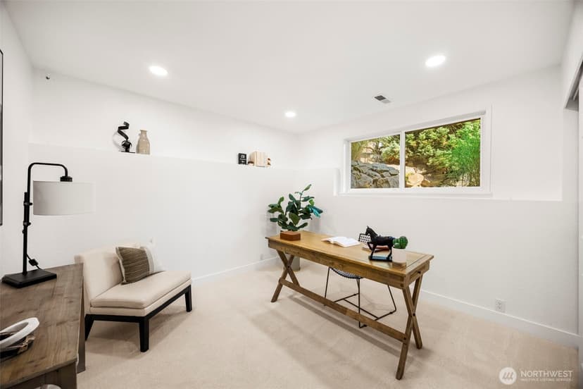 Property photo for 18217 62nd Avenue NE, Kenmore photo 24