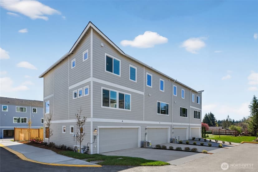 Property photo for 9811 31st Avenue SE #F1, Everett photo 27