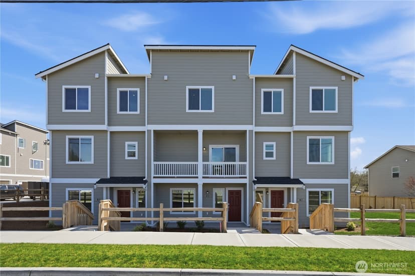 Property photo for 9811 31st Avenue SE #F1, Everett