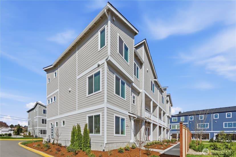 Property photo for 9811 31st Avenue SE #F1, Everett photo 25