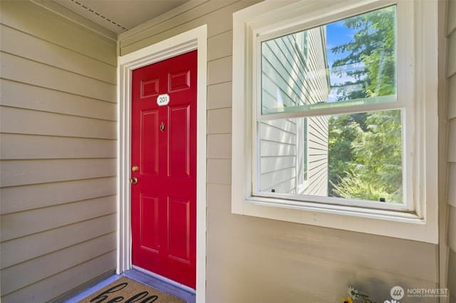 Property photo for 19857 25th Avenue NE #201, Shoreline photo 2