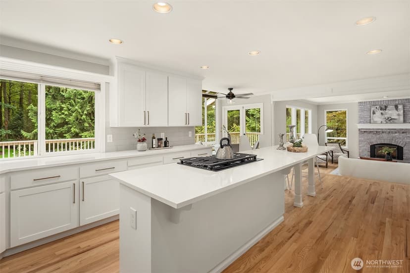 Property photo for 16701 Saybrook Drive NE, Woodinville photo 12