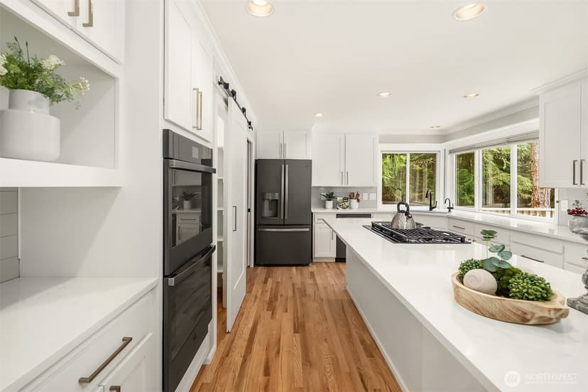 Property photo for 16701 Saybrook Drive NE, Woodinville photo 13