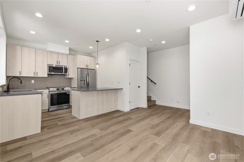 Property photo for 2230 D NW 60th Street, Seattle photo 4
