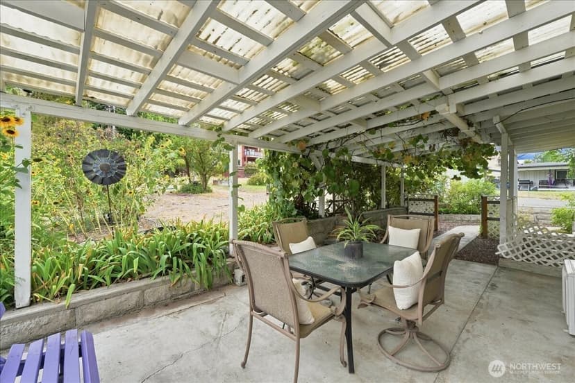 Property photo for 116 E Farnham Avenue, Chelan photo 15