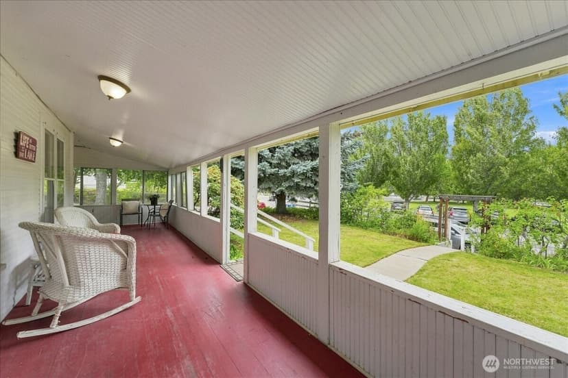 Property photo for 116 E Farnham Avenue, Chelan photo 6