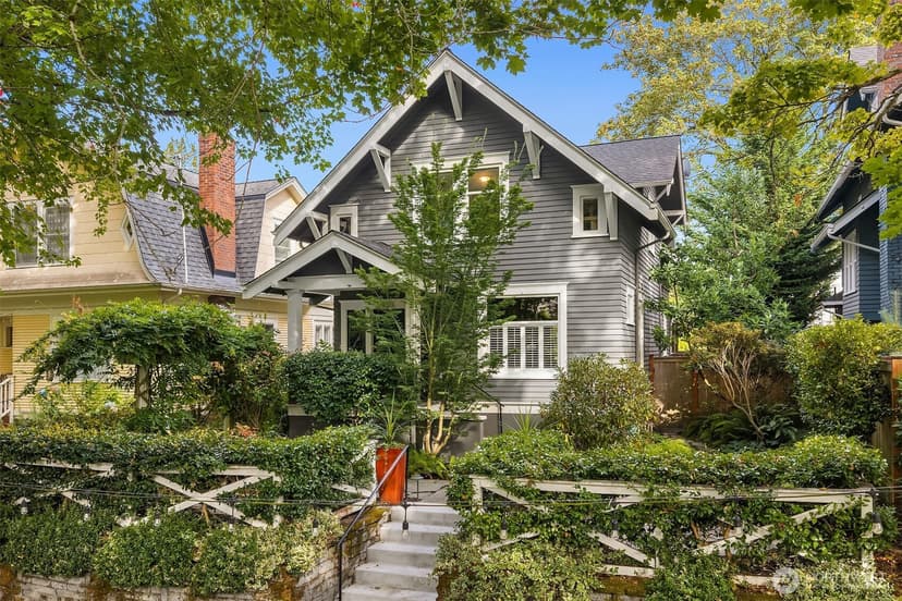 Property photo for 930 20th Avenue E, Seattle photo 2