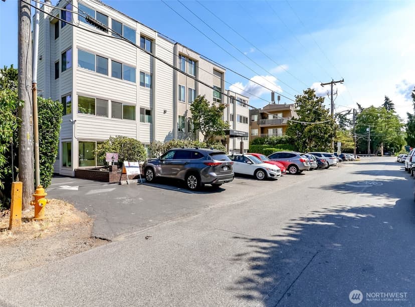 Property photo for 132 N 132nd Street #204, Seattle photo 32